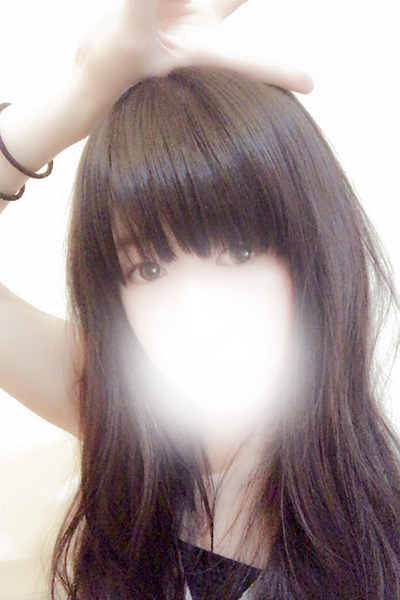 新人 りこ
